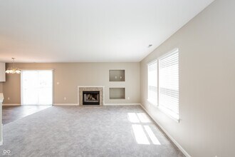 11640 Glenn Abbey Ln in Indianapolis, IN - Building Photo - Building Photo
