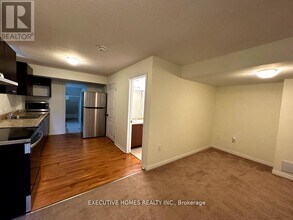 103 Baffin Cres in Brampton, ON - Building Photo - Building Photo