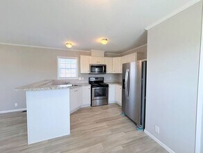 10610 State Rte 762 in Lockbourne, OH - Building Photo - Building Photo