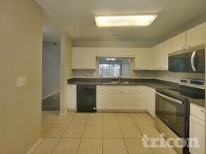 12362 Mastin Cove Rd in Jacksonville, FL - Foto de edificio - Building Photo