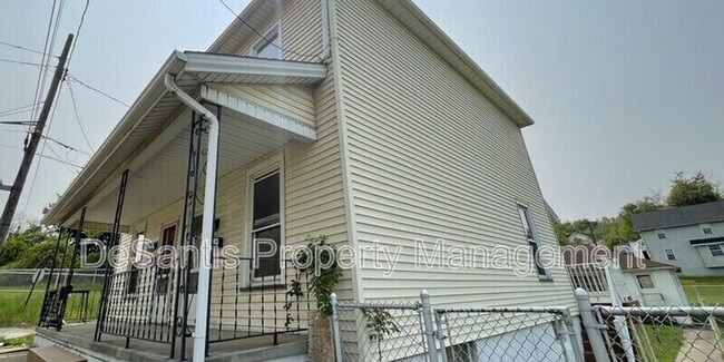 property at 101.5 W Fulton St