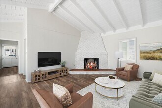 210 Via Ithaca in Newport Beach, CA - Building Photo - Building Photo