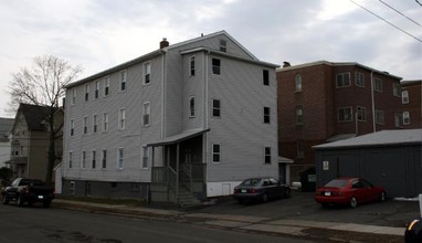 5 Lyman St in New Britain, CT - Building Photo - Building Photo