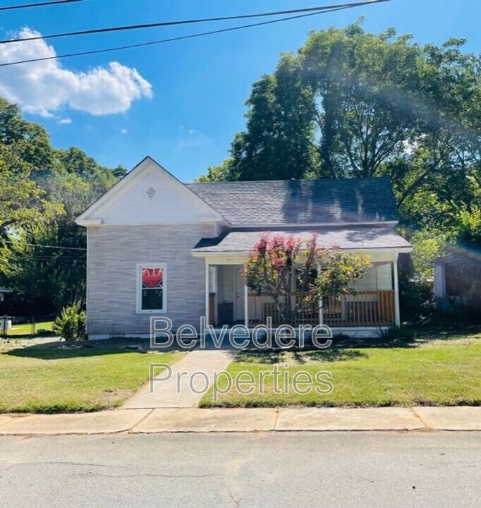 211 W 7th Ave in Lexington, NC - Building Photo