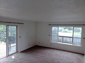 2830 California Ave in Klamath Falls, OR - Building Photo - Building Photo