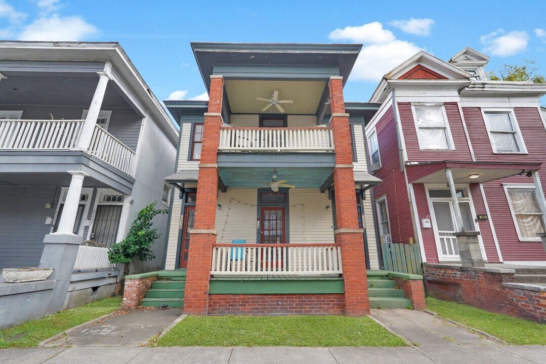 2234 Whitaker St in Savannah, GA - Building Photo