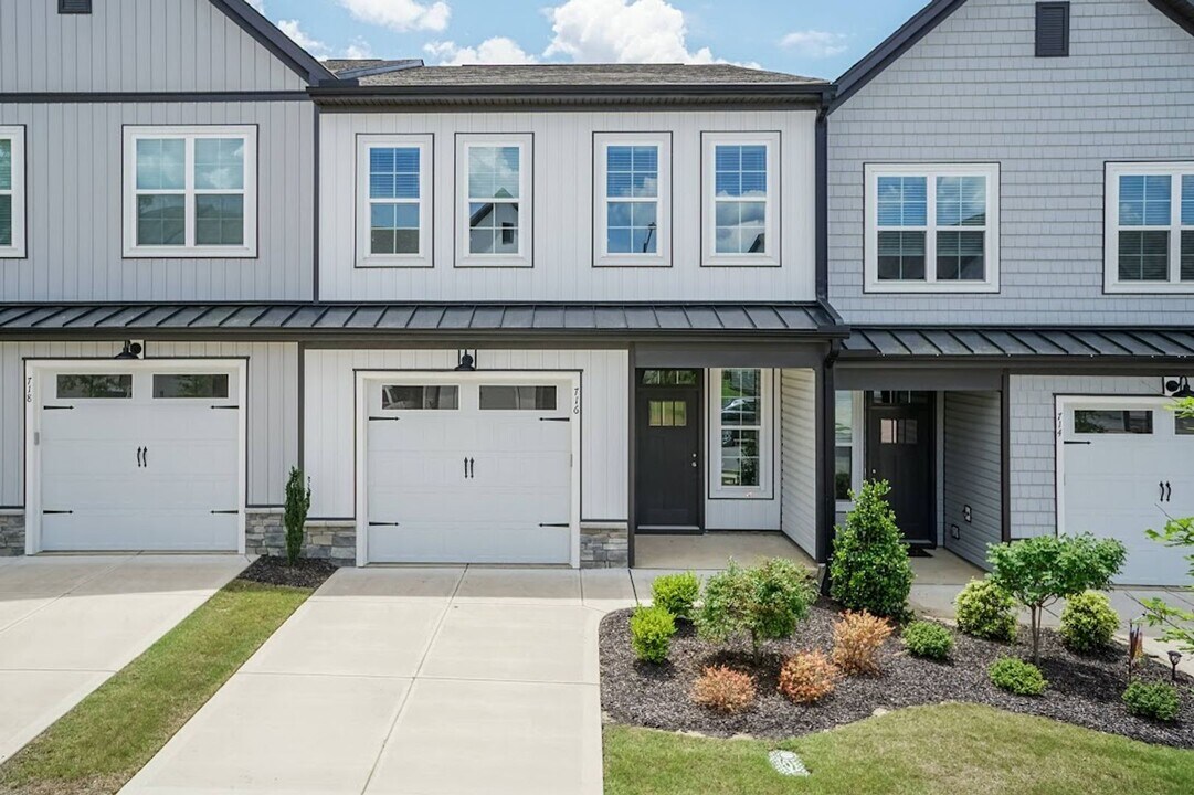 716 Jamescroft Wy in Rolesville, NC - Building Photo