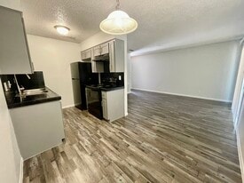 Century Oaks in Killeen, TX - Building Photo