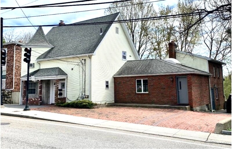 172 Pleasant St in Watertown, MA - Building Photo