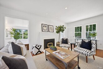 63 Ivy Dr in Ross, CA - Building Photo - Building Photo