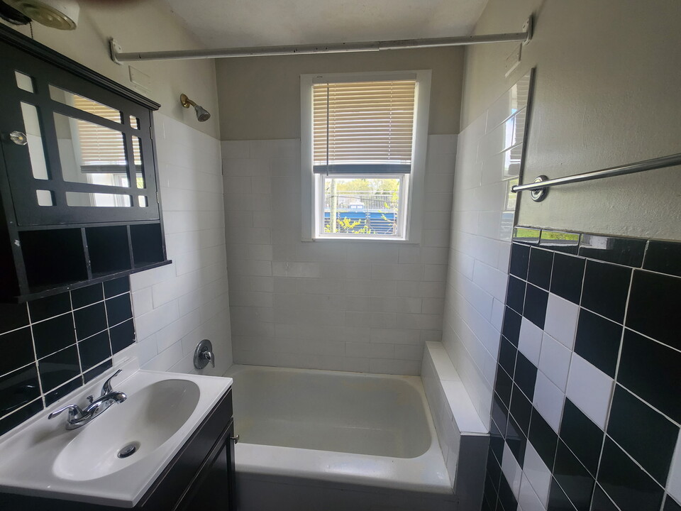 18 Corbin Ct, Unit #2 in Wilmington, DE - Foto de edificio