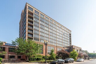 437 New York Ave NW in Washington, DC - Building Photo - Building Photo