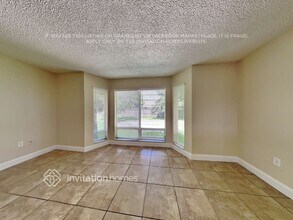 19631 SW 137th Ave in Miami, FL - Foto de edificio - Building Photo