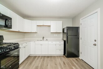 3730 Erin Dr in Indianapolis, IN - Building Photo - Building Photo