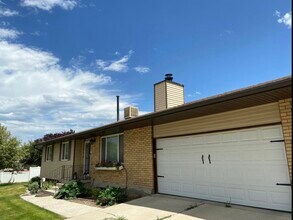 2139 W 12015 S in Riverton, UT - Building Photo - Building Photo