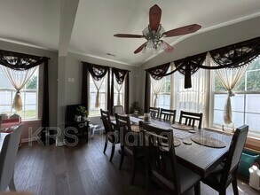 42 Ravenscroft Ln in Hampton, VA - Building Photo - Building Photo