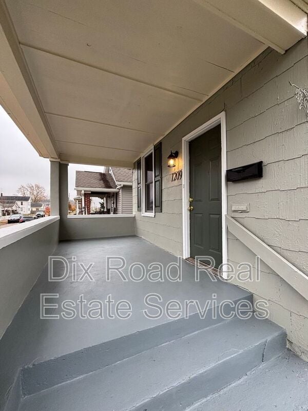1209 Campbell Ave in Hamilton, OH - Building Photo - Building Photo
