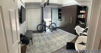 12 Locust St in Everett, MA - Building Photo