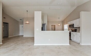 1235 Whitewood Way in Clermont, FL - Building Photo - Building Photo