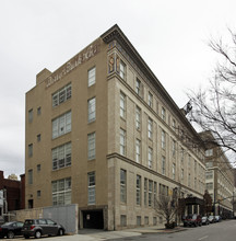 Berry Burk Apartments in Richmond, VA - Foto de edificio - Building Photo