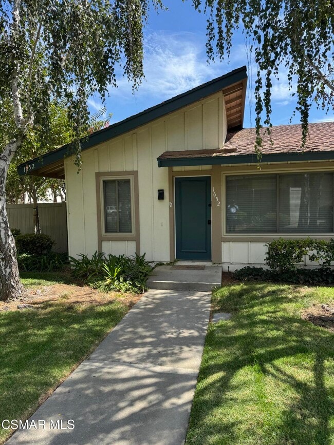 property at 1652 Orinda Ct