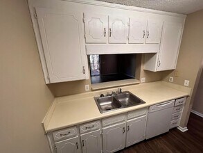121 Candlebrook Dr in Enterprise, AL - Building Photo - Building Photo