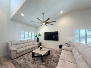 45055 Coldbrook Ln in La Quinta, CA - Building Photo - Building Photo