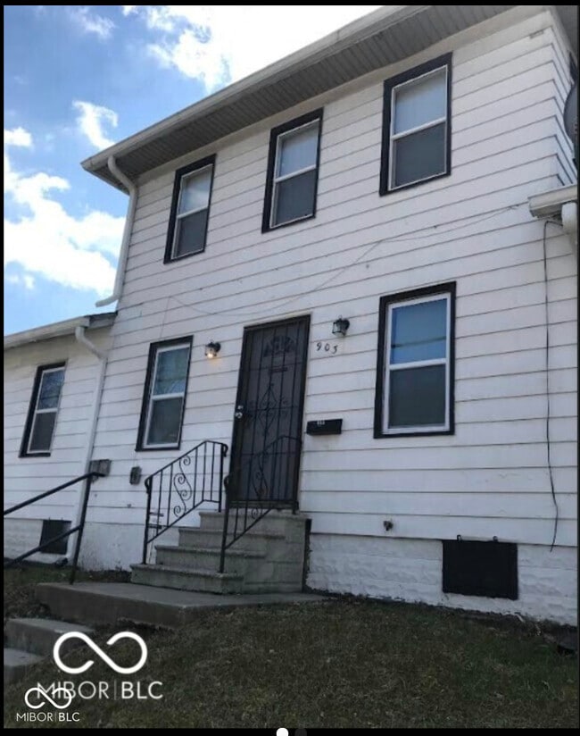 property at 903 Palmer St