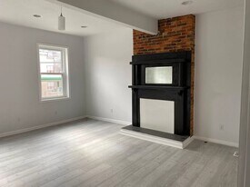 1009 E Carson St, Unit 1009 #2 E Carson St