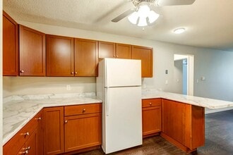Edgerton Highlands in Maplewood, MN - Foto de edificio - Building Photo