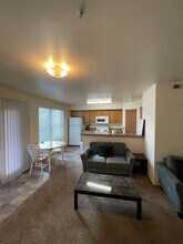 6405N Chapel Hill Blvd in Pasco, WA - Building Photo - Building Photo