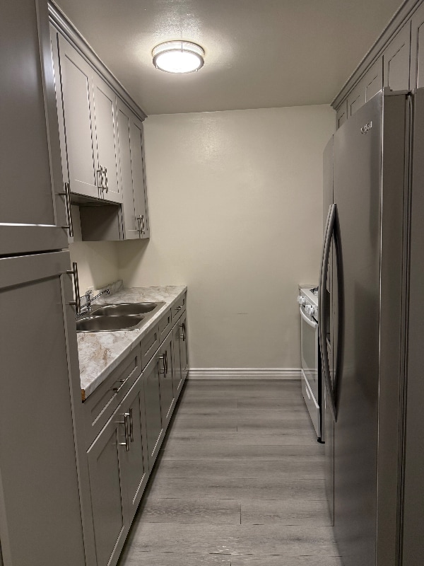 2024 N Commonwealth Ave in Los Angeles, CA - Foto de edificio - Building Photo