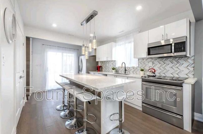 property at 141 Craigroyston Rd