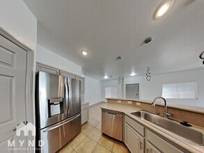 8675 Traveling Breeze Ave in Las Vegas, NV - Building Photo - Building Photo