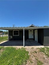 222 S San Pedro St in Edinburg, TX - Building Photo - Building Photo