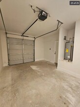 513 Sabine St in Lockhart, TX - Building Photo - Building Photo