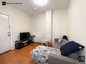 34-42-42 9th St in Queens, NY - Building Photo - Building Photo
