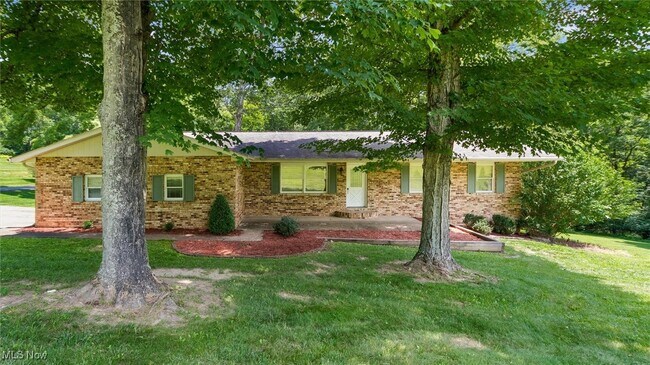 5650 Dillon Hills Dr in Nashport, OH - Building Photo - Building Photo