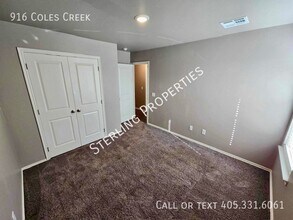 916 Coles Creek in Yukon, OK - Building Photo - Building Photo