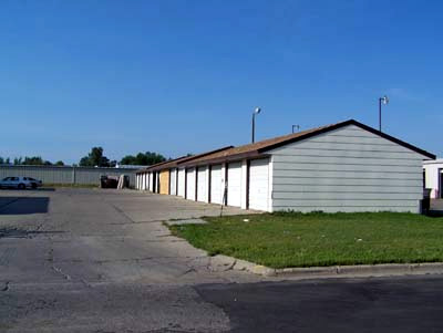 Unit B in Devils Lake, ND - Building Photo - Building Photo