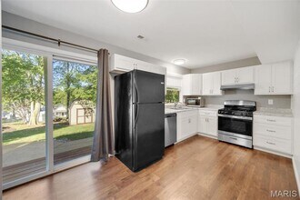 1777 Williamsburg Dr in Barnhart, MO - Foto de edificio - Building Photo