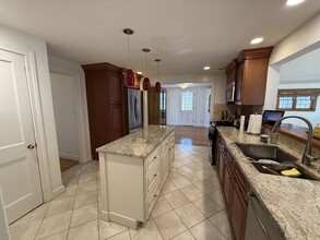 139 Webster St in Needham, MA - Building Photo - Building Photo