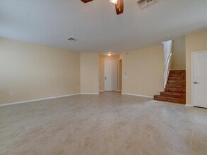 17552 Queensland St in Land O Lakes, FL - Building Photo - Building Photo