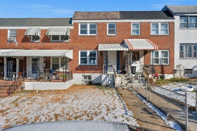 property at 328 W Riverview Rd