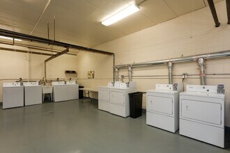 Lexington in Milwaukee, WI - Building Photo - Interior Photo