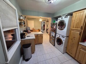 86 Bergen Turnpike in Ridgefield Park, NJ - Building Photo - Building Photo