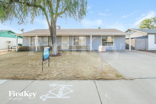 15202 N 38th St in Phoenix, AZ - Building Photo - Building Photo