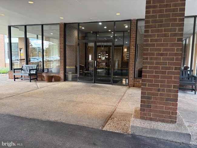 6317 Park Heights Ave in Baltimore, MD - Building Photo - Building Photo