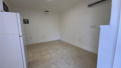 50 Flagami Blvd in Miami, FL - Building Photo - Building Photo