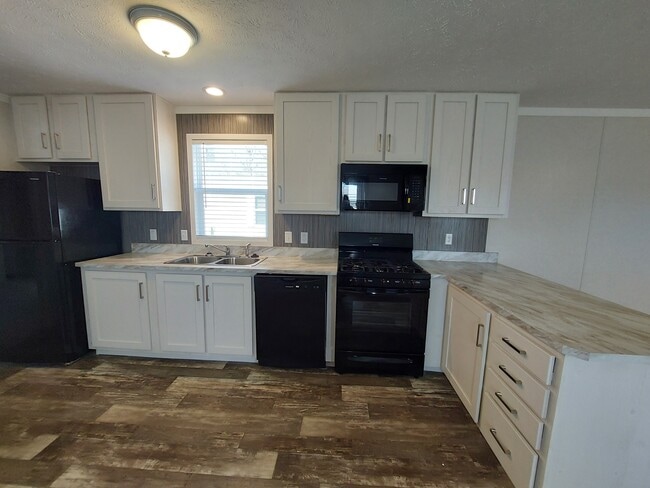 property at 25 Anchor Rd
